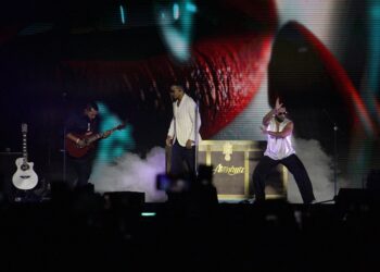 Aventura cerró su gira por México en Puebla