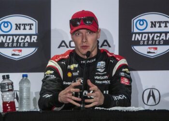 Newgarden sigue brillando en óvalos en San Luis y Palou amplía distancias por el título