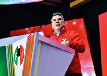 Alejandro Moreno se reelige como dirigente nacional del PRI