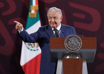 AMLO pide a Slim fije postura sobre reforma al Poder Judicial