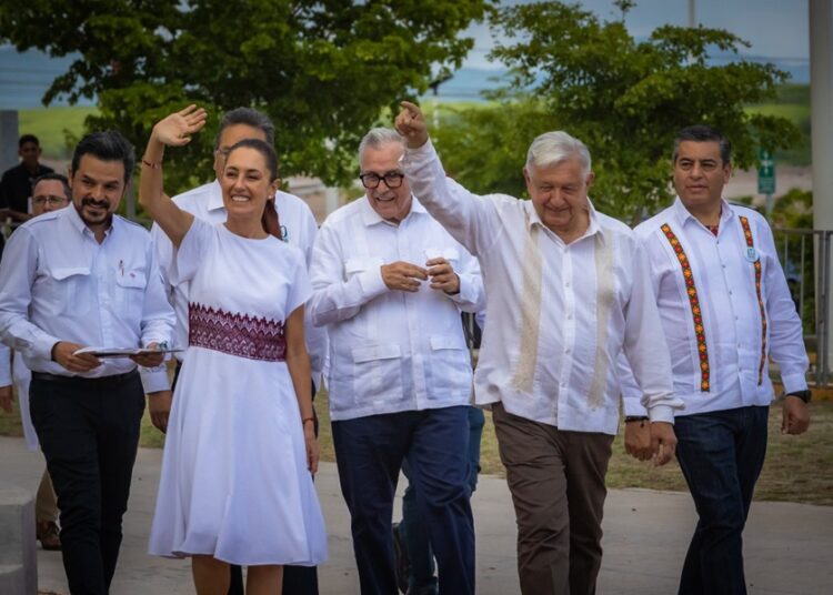 AMLO y Sheinbaum respaldan a Rocha Moya tras señalamientos del ‘Mayo’