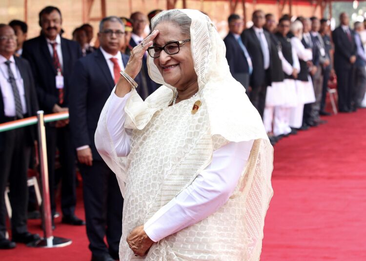 Hasina volverá a Bangladés cuando haya elecciones