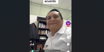 Denuncian acoso (y hueva) de consejero electoral