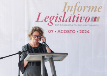 Rosalinda Toledo rinde su informe de actividades legislativas