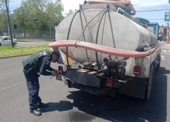 Realizan 33 operativos de verificación vehicular