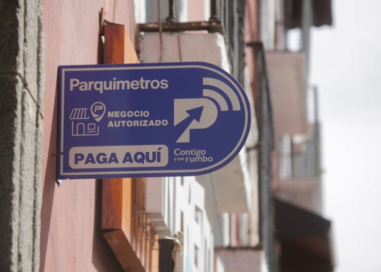 Armenta sugiere revisión de contrato de parquímetros