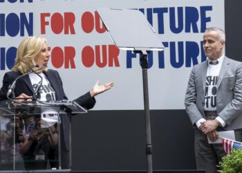 Arranca la Semana de la Moda en Nueva York más política de la mano de Jill Biden