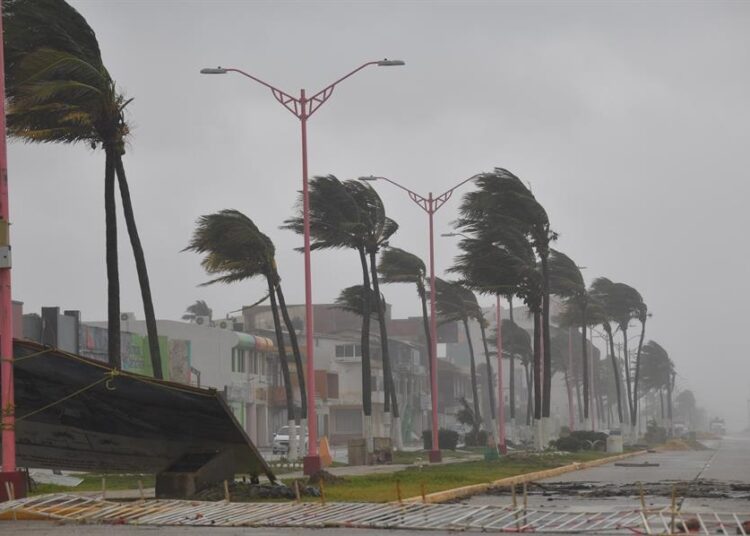 19 estados enfrentarán lluvias fuertes por al menos 6 fenómenos meteorológicos
