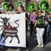 Partido Animalista reúne a cientos de personas en Las Ventas contra la tauromaquia