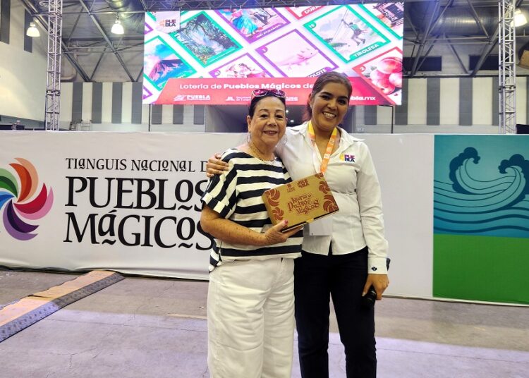 Puebla presenta juego ‘Lotería de Pueblos Mágicos’ en Veracruz