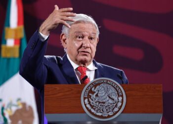 AMLO felicita a diputados por «limpiar corrupción» tras aprobar reforma judicial