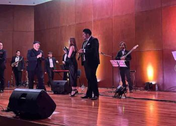 Realizan en la UAG concierto en honor a Frank Sinatra