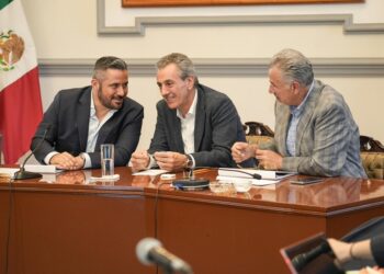 Adán Domínguez y Pepe Chedraui tratan temas de gobernación y seguridad