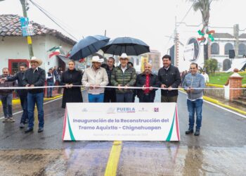 Sergio Salomón inaugura rehabilitación de la carretera Tetela de Ocampo-Cuautempan