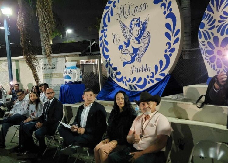 Armenta presenta nuevo esquema de ‘Mi Casa es Puebla’ en California