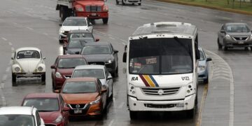 No hay autorización para aumentar tarifas del transporte público: Céspedes