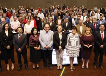 Funcionarios preparados y con sensibilidad social, representarán gobierno de Armenta