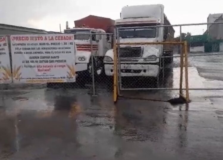 Segob logra que se levante plantón de cebaderos en empresa Heineken