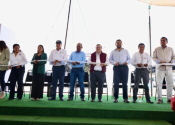 Con mercado y obra carretera, gobierno estatal impulsa desarrollo en Huejotzingo