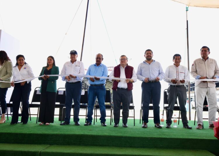 Con mercado y obra carretera, gobierno estatal impulsa desarrollo en Huejotzingo