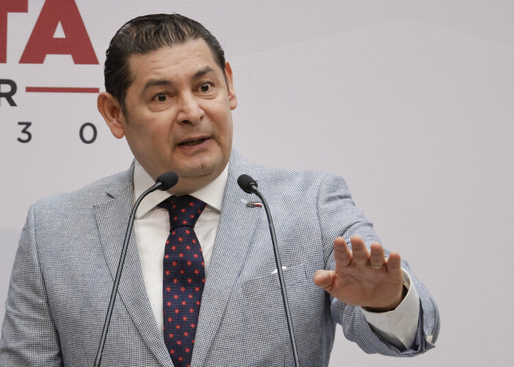 Armenta prioriza planeación para temporada invernal y obras comunitarias