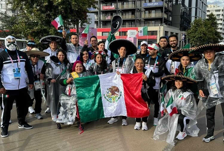 AMLO felicita a medallistas paralímpicos