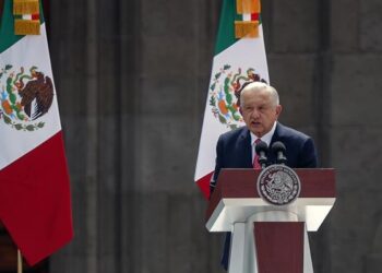 AMLO rinde ante miles de personas su último Informe de Gobierno
