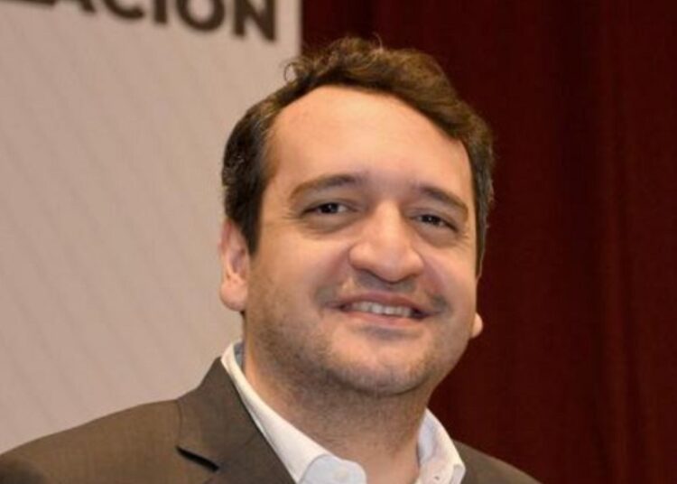 Hijo de AMLO promete mantener legado de su padre como secretario de Morena