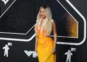 Karol G lidera nominaciones a los Latin Billboard seguida