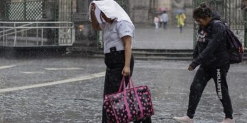 Pronostican bajas temperaturas y fuertes lluvias