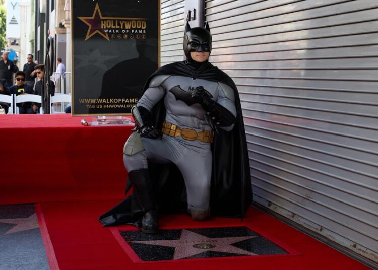 Batman, primer superhéroe con estrella en Paseo de la Fama de Hollywood
