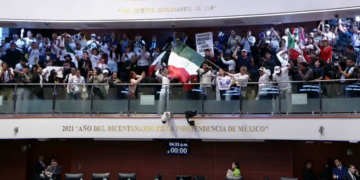 Decretan receso en el Senado por ingreso de manifestantes