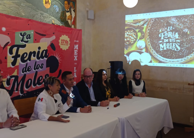 Puebla y Oaxaca se enfrentan en un duelo gastronómico en Los Ángeles