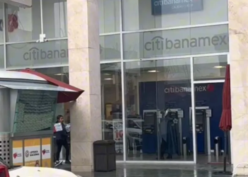 Asaltan a cuentahabiente en Plaza Mazarik