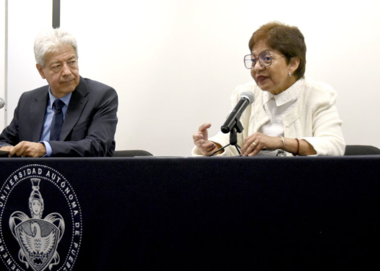Lilia Cedillo resalta madurez en investigación del Instituto de Física