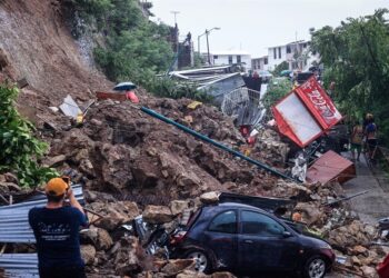 Aumentan a 22 las personas muertas por huracán John