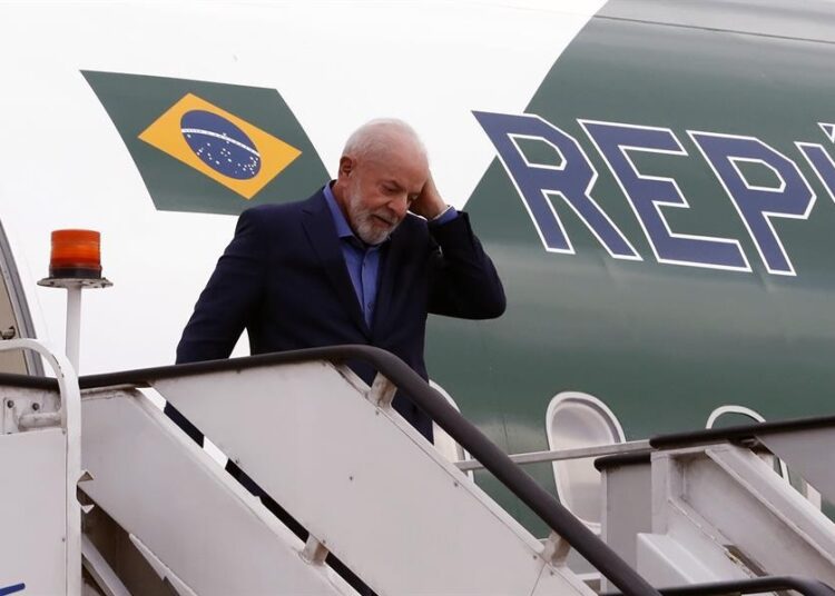 Presidente Lula, de Brasil, llega a México para investidura de Sheinbaum