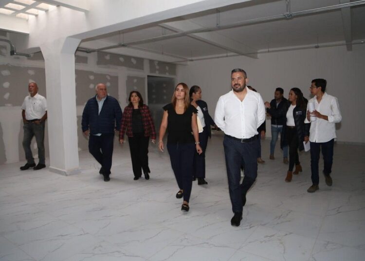 Adán Domínguez supervisa rehabilitación del Dormitorio Municipal