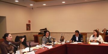 Puebla presenta propuestas a próxima titular de Sectur