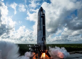 SpaceX planea lanzar 5 naves no tripuladas a Marte en 2 años