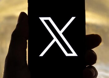 Australia zanja la batalla legal con X para borrar videos de apuñalamiento en una iglesia