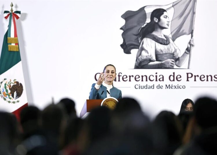 Sheinbaum reafirma ante España en respuesta a político de Vox que la llamó «analfabeta»