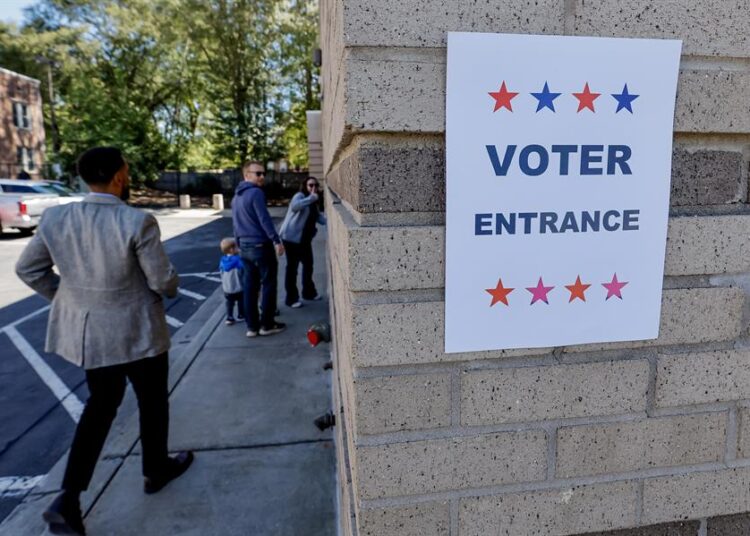 El voto anticipado en Georgia (EE.UU.) rompe récords y supera ya el millón