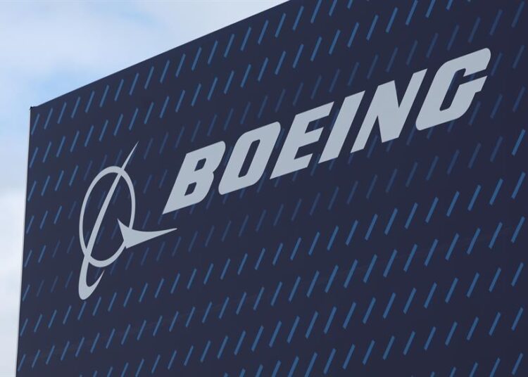 Boeing y el sindicato acuerdan una propuesta tentativa para poner fin a la huelga