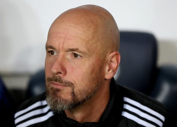 El Manchester United despide a Ten Hag