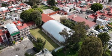 Céspedes inaugura techados en primarias Licenciado Benito Juárez y Fernando Amilpa