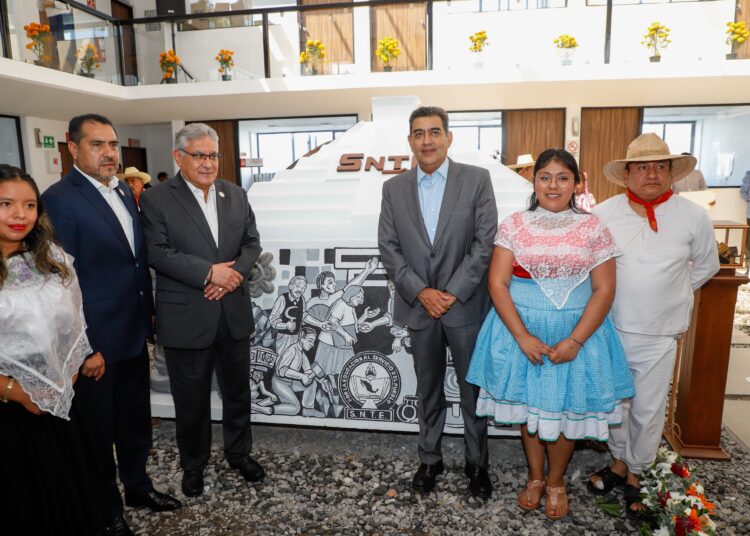 Reitera Sergio Salomón respaldo del gobierno estatal al magisterio