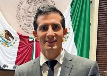 Rommel Pacheco refrenda compromiso con el deporte en México