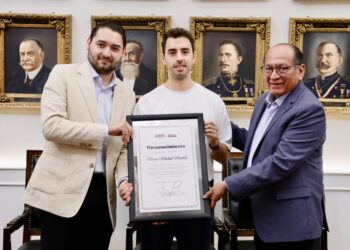 Marcos Madrid es reconocido por el gobierno entrante de Alejandro Armenta
