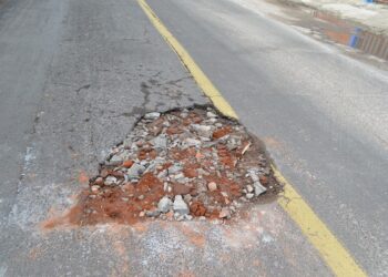 Van más de 900 reportes recibidos para tapar baches